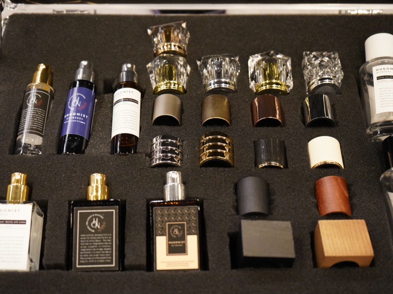 �{�g�������R�ɃJ�X�^�}�C�Y�ł��܂��B15ml�A30ml�A50ml�̃T�C�Y�����p�ӁB