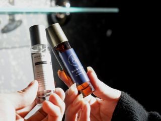 世界に一つだけの自分の香りを作成できます。