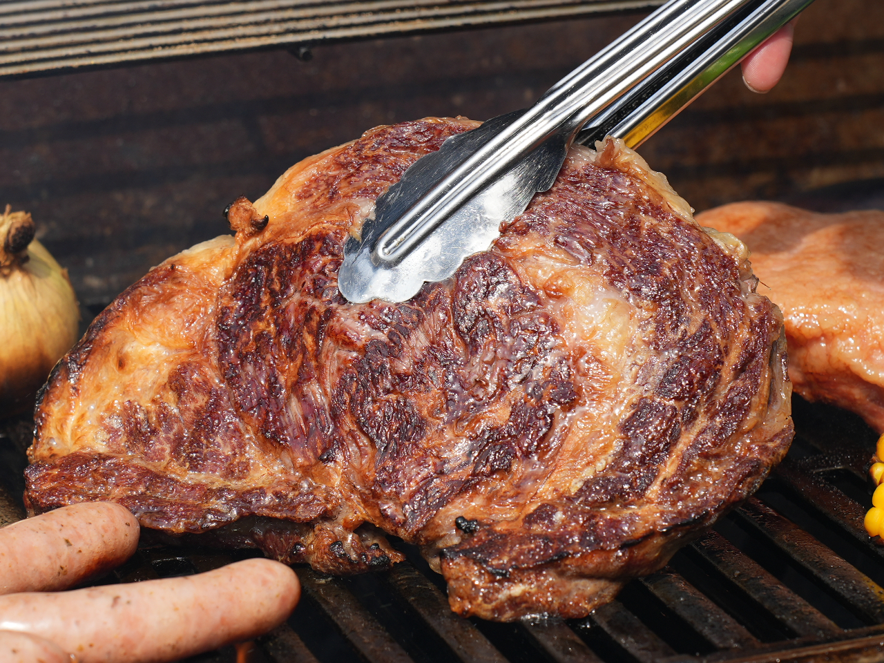 {iIBBQ͂̊OĂďł܂B鎖œ`ɕ߂āA_炩W[V[ȂɎdオ܂B