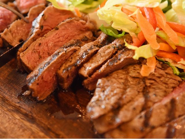 【スタンダードBBQプラン】 厳選ハラミステーキ・神戸ポークプレミアム豚ロース・季節の焼き野菜等