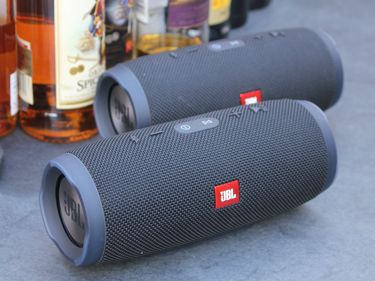 ݏopBluetoothXs[J[łB̑傫łƉo܂̂ŁADȉypBGMƂĂpB