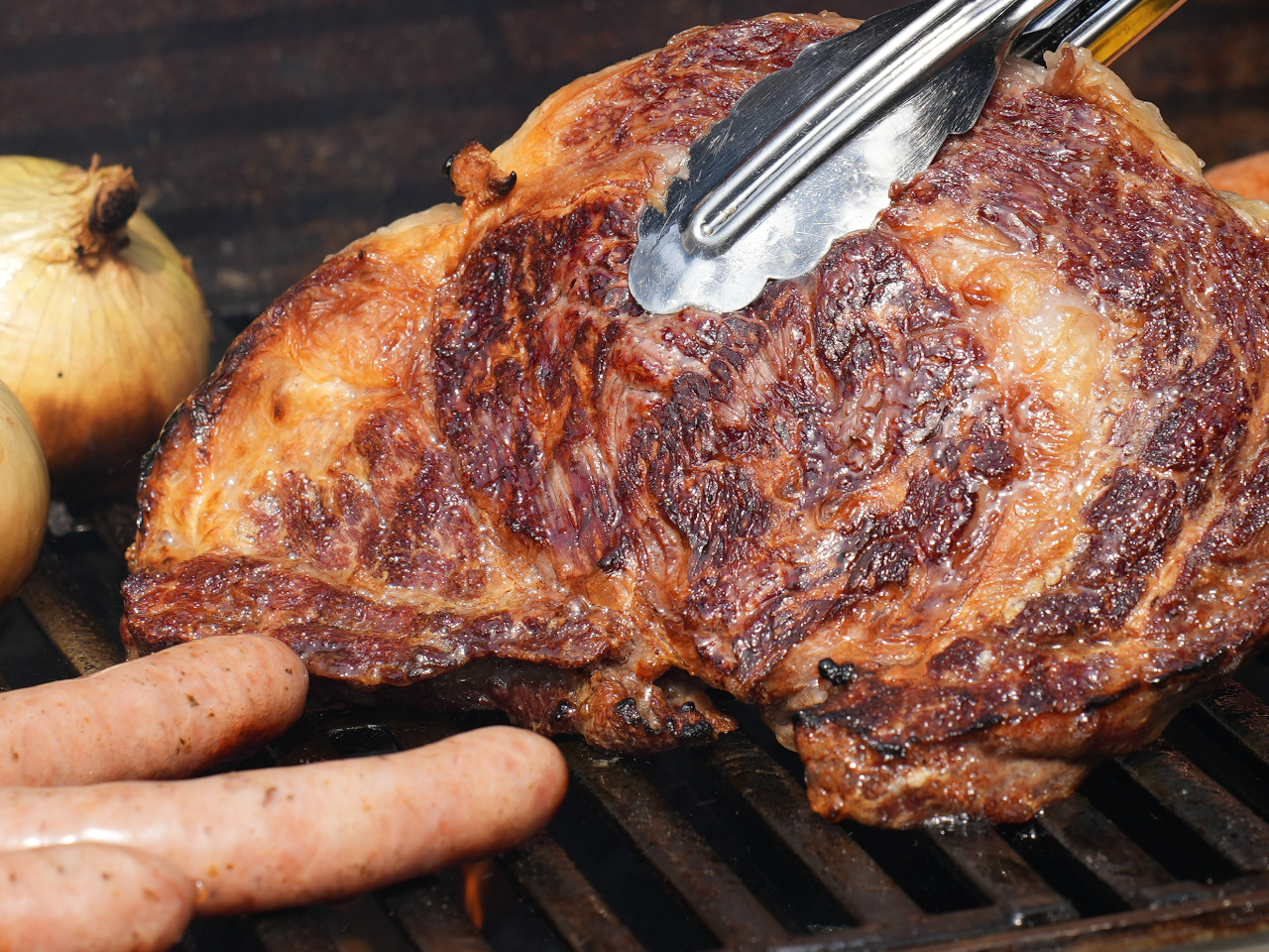 {iIBBQł͂̊Oł܂B鎖œ`ɕ߂āAW[V[ŏ_炩Ɏdオ܂BBBQCXgN^[̃N`LI