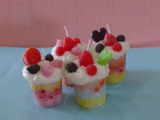 \可愛いパーツをお好きなだけ選べる/デコレーションキャンドル