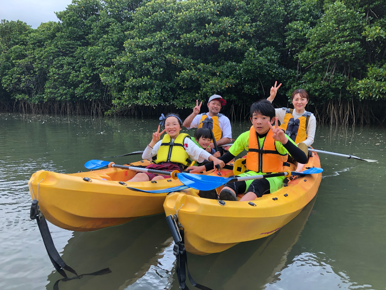 �q���A��̉Ƒ��ɂ�������