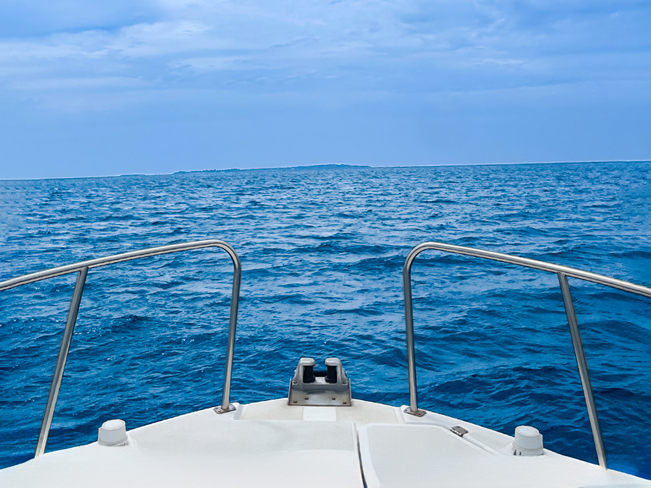 hgzA̐iցI hg߂ƁAڂ̑Oɂ͉ȂLȊCBɕԗڎwAǂ܂łɂI