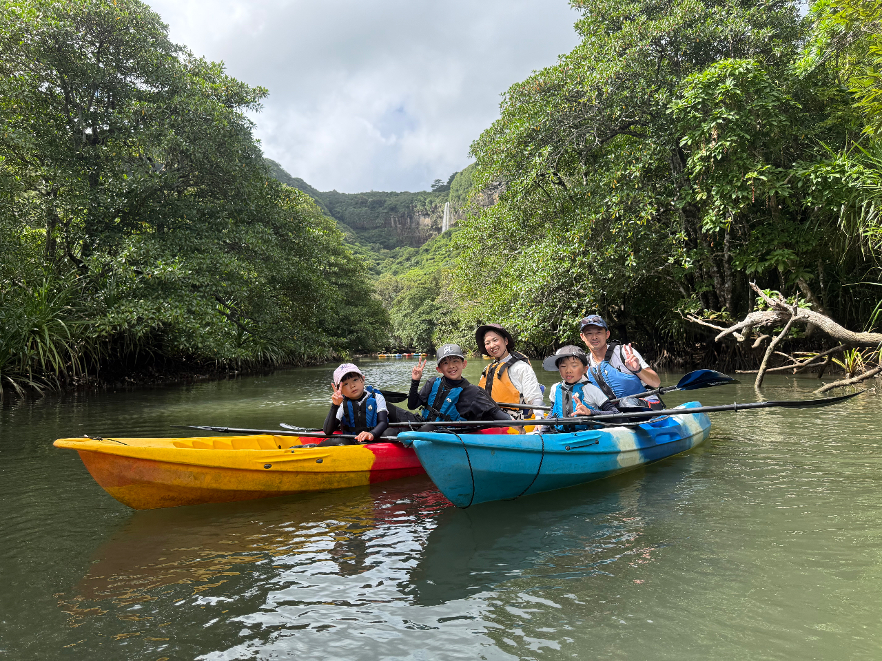 �}���O���[�u�J���b�N�I�s�i�C�T�[���̑���o�b�N�ɁI