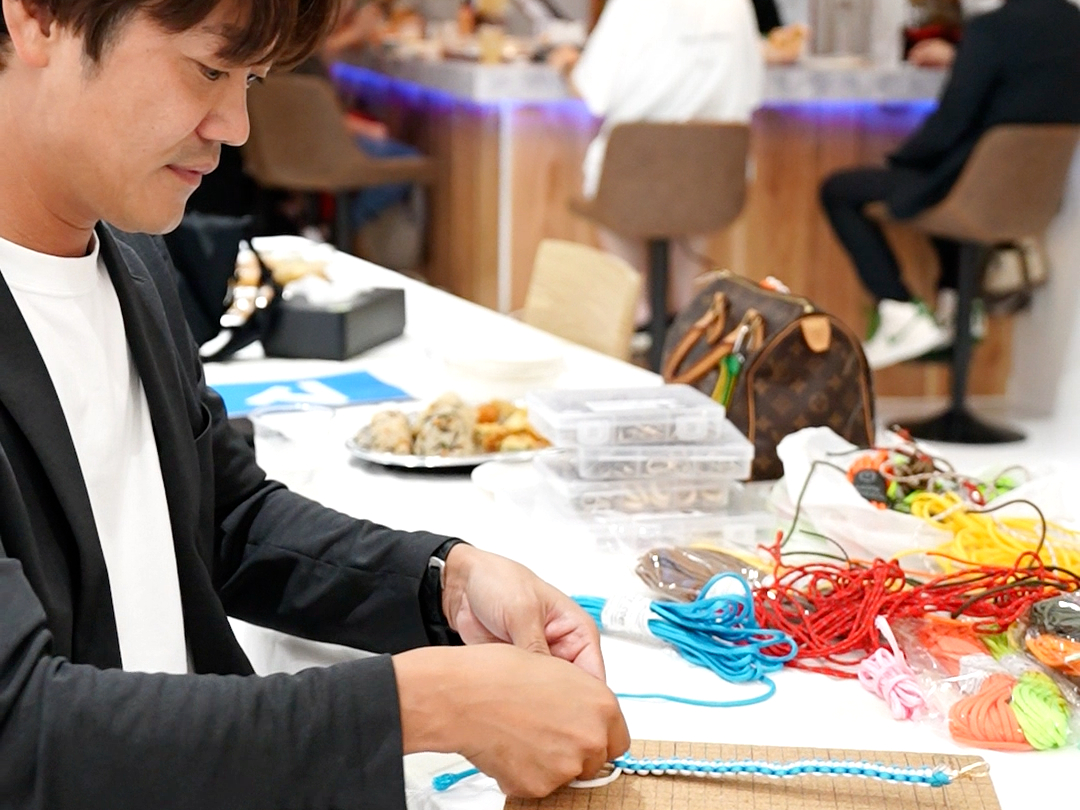 飲みながら編む、夜のマクラメタイム。那覇の夜を、ちょっと違った過ごし方で楽しんでみませんか