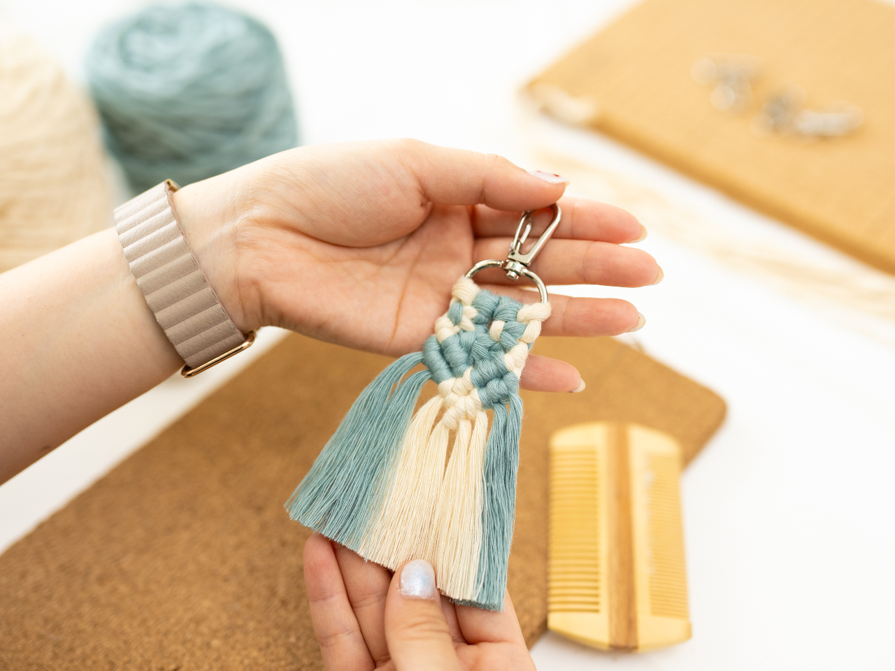 モダンなマクラメデザインも作れます。沖縄で過ごす、ちょっと特別なクラフトタイム