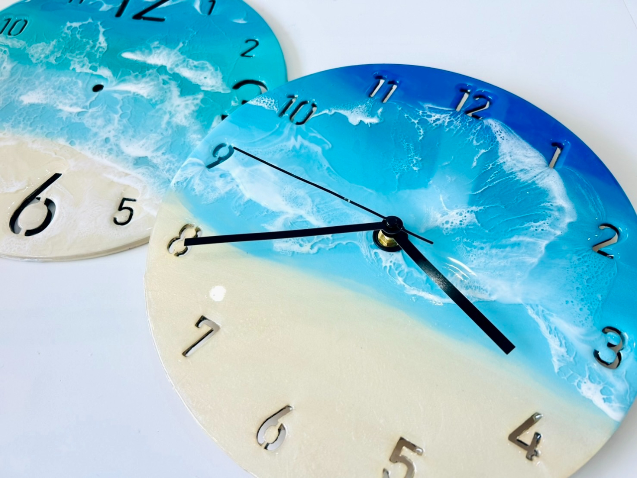 波レジン時計で沖縄時間を持ち帰ろう!実用的でおしゃれな、特別なインテリアに(作例:時計/18,000円)