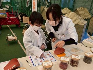 お子様向けに、丁寧にご説明します