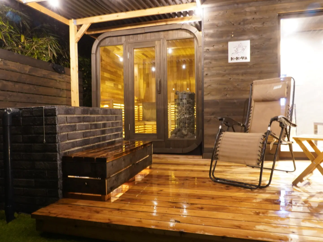 \貸し切りナイトサウナ/3時間|自然に癒される水風呂&溶岩石サウナ体験!お水プレ...