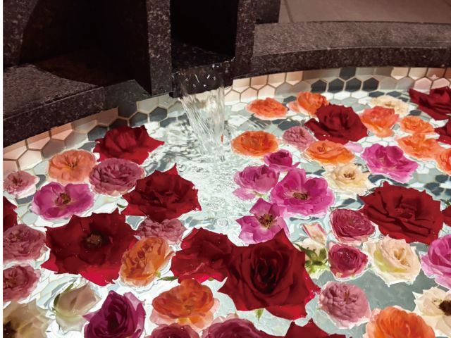 ROSE BATH 花開く湯、深まる静けさ。
