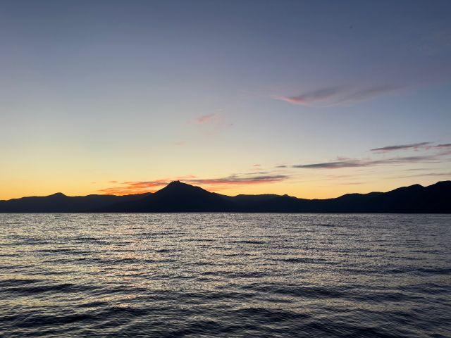 北に聳える恵庭岳