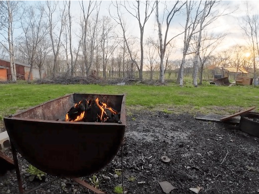 厩R̒ŃLv̌̂Â肪y߂܂