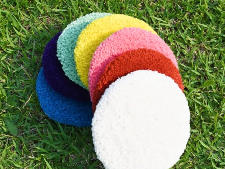 \101デザイン「maru」コース/ 直径約15pラグを2つを単色で制作します♪