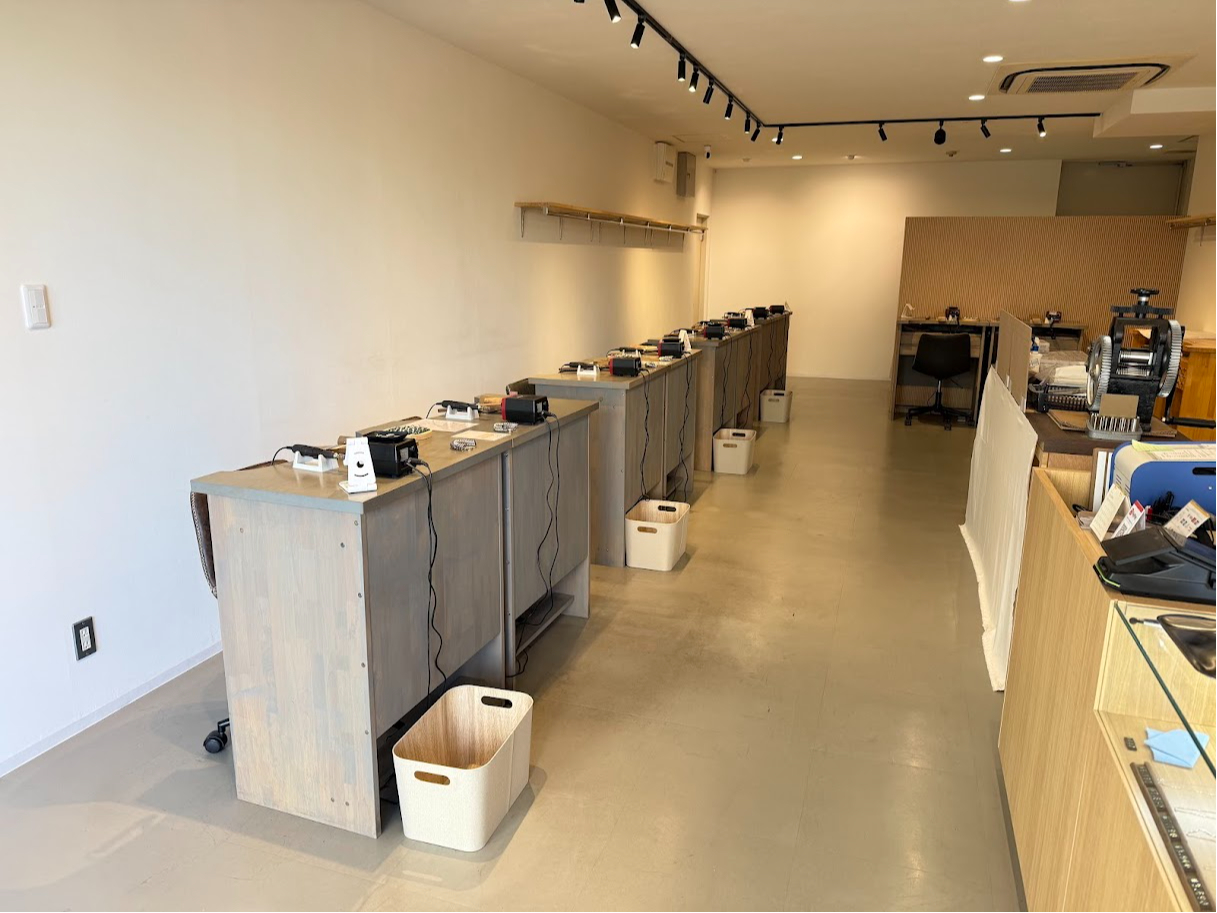 落ち着いた雰囲気の店内でリング制作体験♪