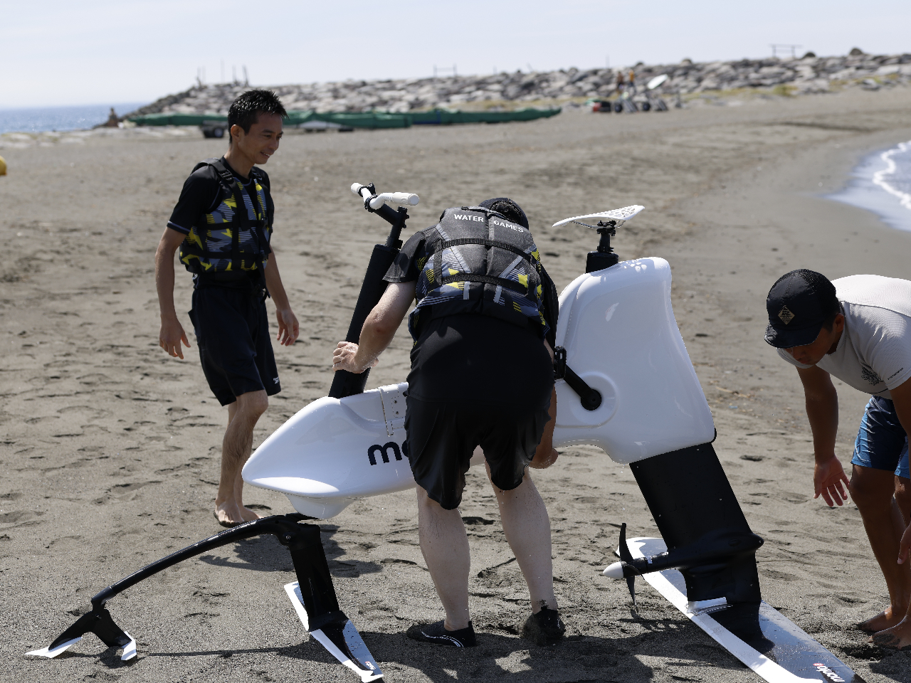 4月～6月開催分】Hydrofoil Bikeで水上のサイクリング体験♪1日4組