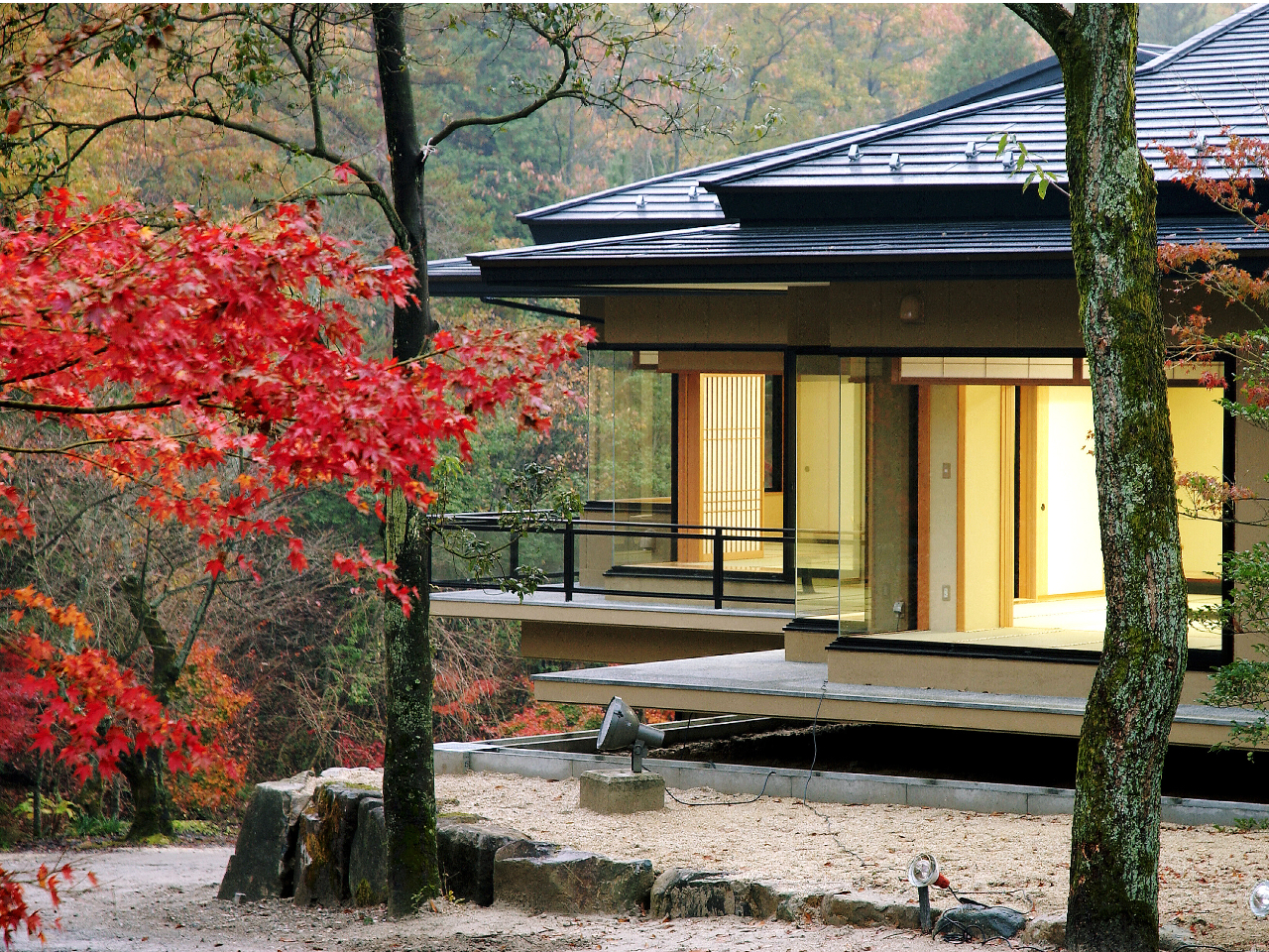 �l�G�������邨��Ɉ͂܂��