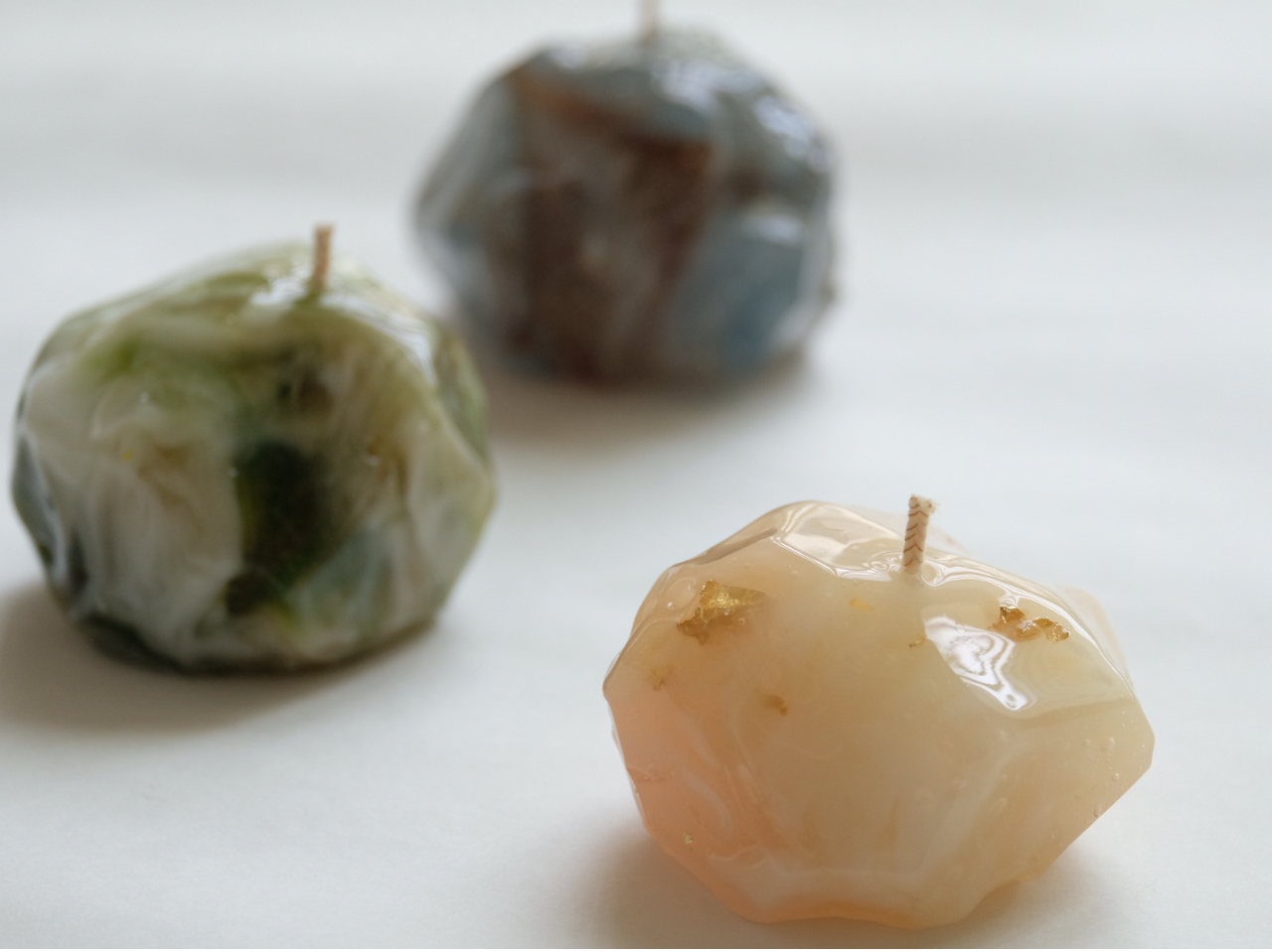 DȐFŒFWFbNXHčz΂̂悤ɁBF`RI