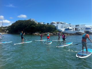 車で渡れる離島リゾート"頭島"をSUPでぷかぷかクルージング♪海上から島や海岸線など景色を眺めながらの水上散歩で非日常の体験はいかがですか?