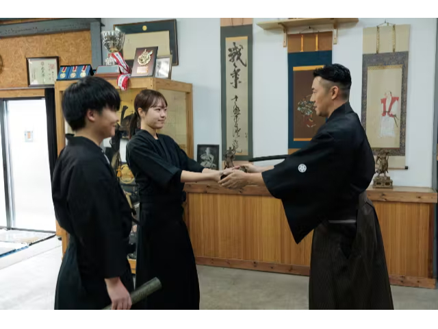 C؂ɁABƂƂɏΊŋLOʐ^