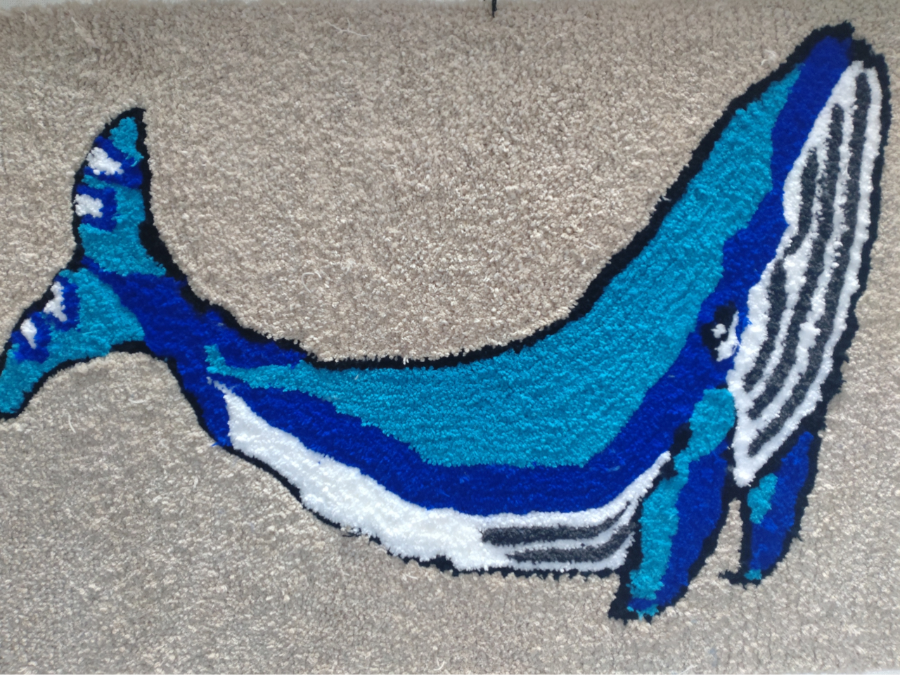 60p×60pのクジラ。大迫力です!!