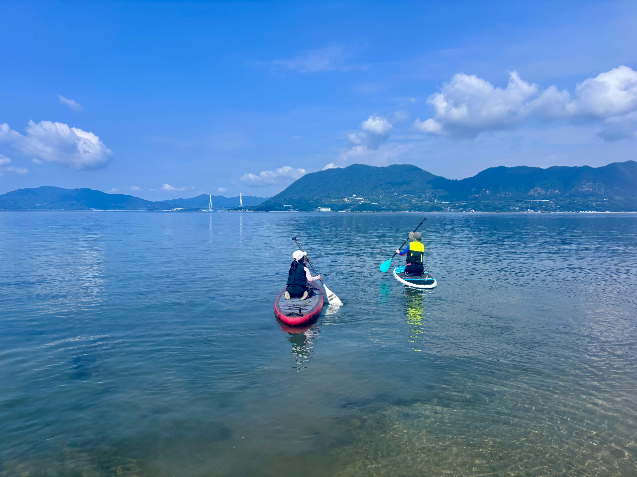 愛媛・上島町の透明度の高い海でSUP初挑戦
