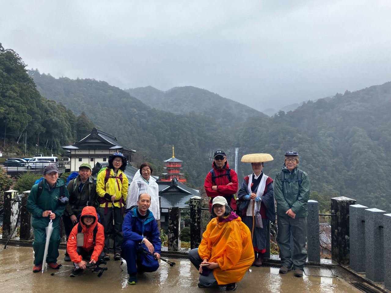 1月31日(土)新宮駅〜宇久井駅 11.9q 熊野速玉大社/神倉神社  2月1日(日)宇久井駅〜那智大社 11.0q 那智大社/青岸渡寺