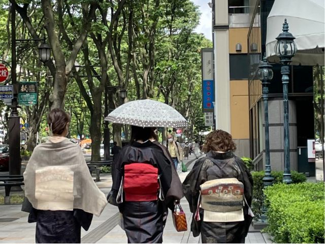 【早期予約で500円!】《青森県篠田》【着付け体験90分】青森駅前の立地で着物で...