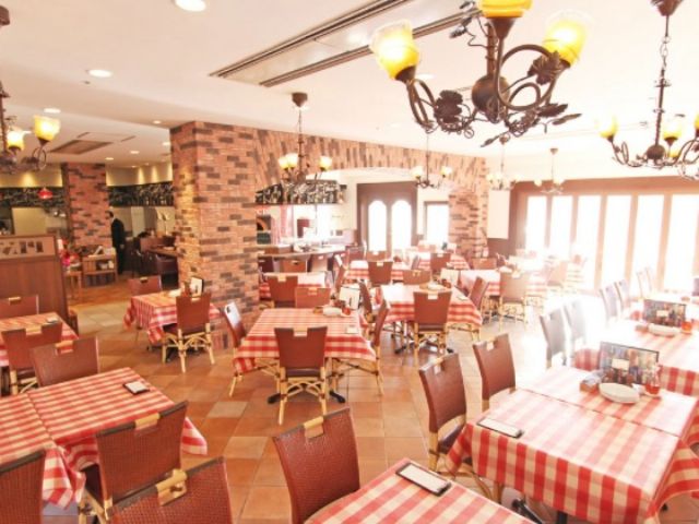 レストランでのお食事も!