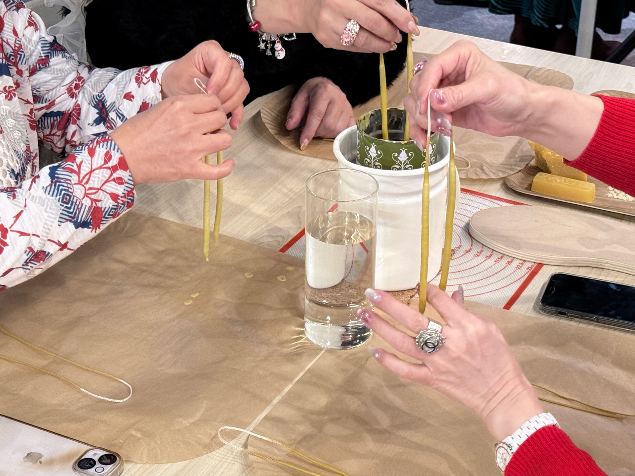 蜜蝋キャンドル作りプラン】ほんのり蜜の香りに包まれて癒しの時間