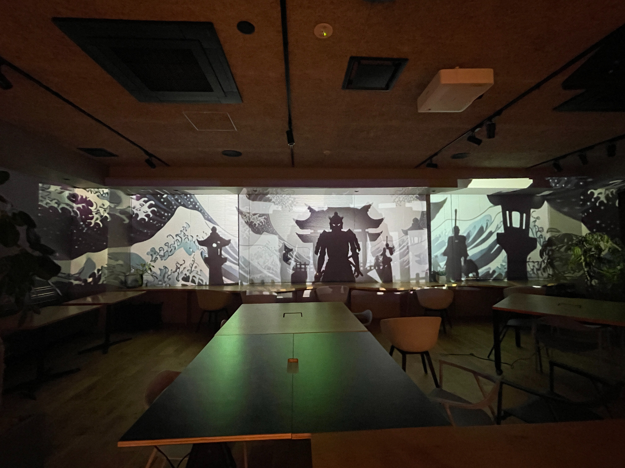 �����ɓ��e����摜�A