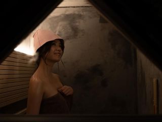 フィンランド式サウナルーム。低温で体の芯からじっくりと体を温めます。