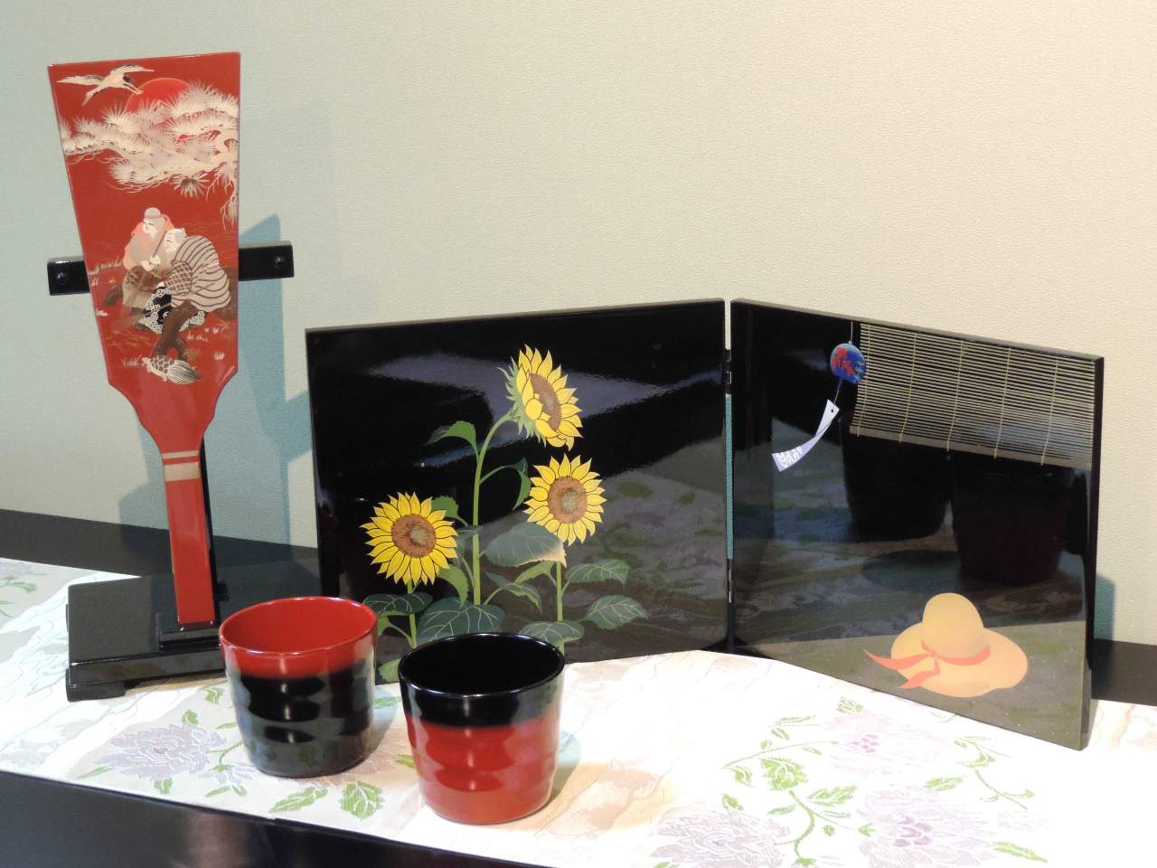 愛媛県今治市】250年の伝統に触れる！今治伝統漆器 絵付け体験プラン