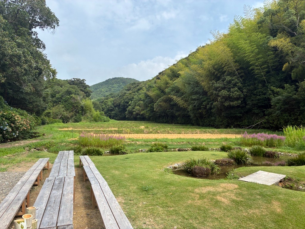 室戸・中山造園の庭園をゆったり散策する心地よい時間