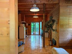 1階はウッドデッキまで全て土足OK♪