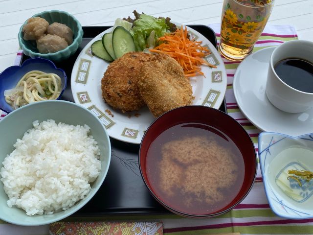 田芋コロッケや季節の野菜を使用したランチ ※写真はイメージです。内容は変更することがあります。
