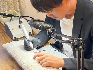 お客様の大切なアクセサリー。懇切丁寧にお預かりします。