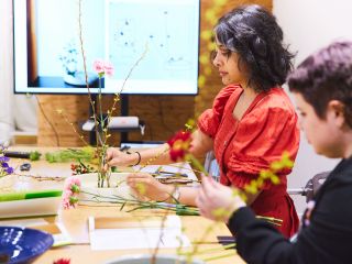 生け花教室 おおら花でのレッスンの様子