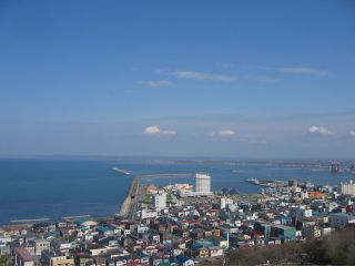 稚内の町並み。この広い稚内という地を1日(9時間)かけてゆっくりと皆様にご案内いたします。途中お昼休憩もとり、貸切だからこそ出来るゆったり旅をご提供いたします。