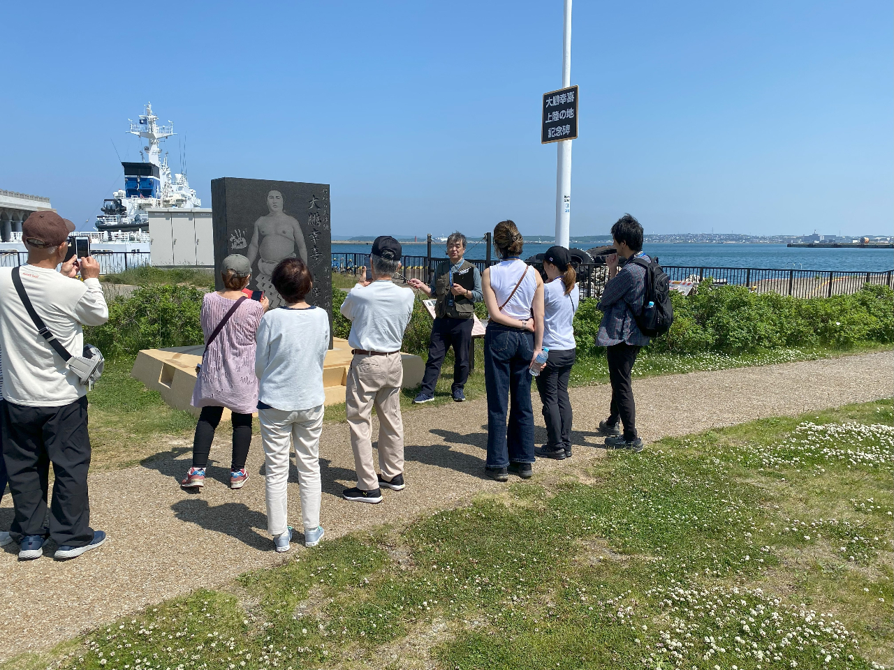 昭和の横綱大鵬と稚内の関係性を専門ガイドが丁寧にご説明いたします。