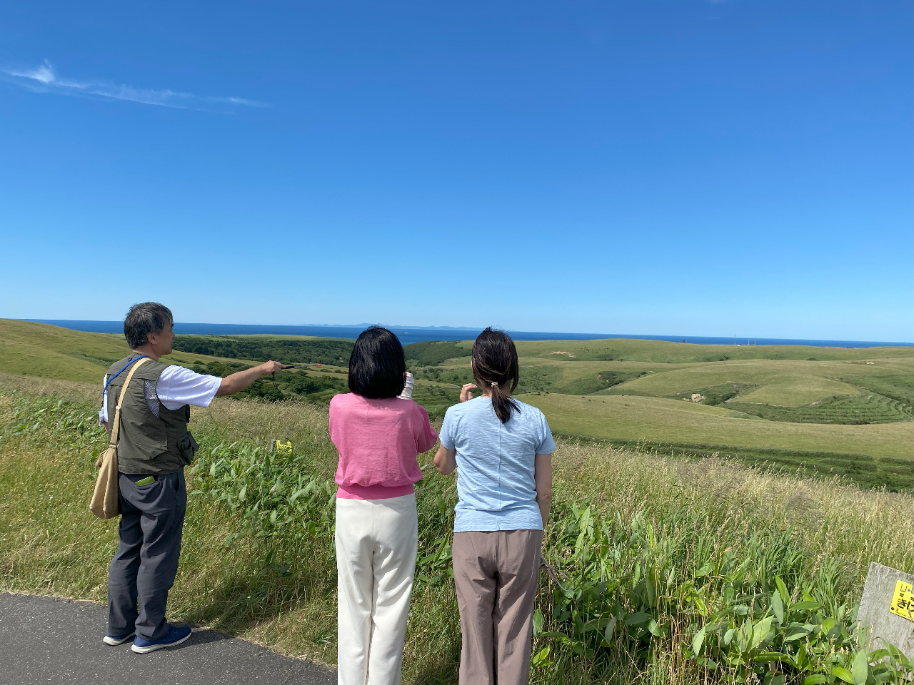 �k�C���Ȃ�ł͂̍L��Ȍi�F��������|�C���g�B���̒n�`�������w�i�Ɏ��͗��R���������I��i�����Ȃ���K�C�h���ׂ������J�ɂ������������܂��B