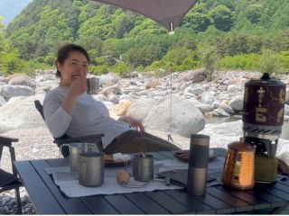 この景色でハンドドリップするコーヒーは格別です。(暖かい日はアイスコーヒーもご用意します)
