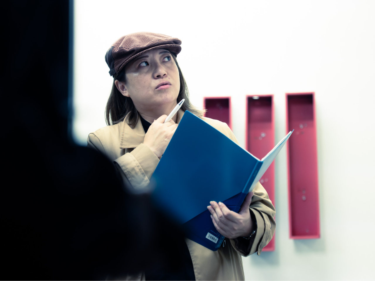 遂行には物語の案内人が寄り添います。