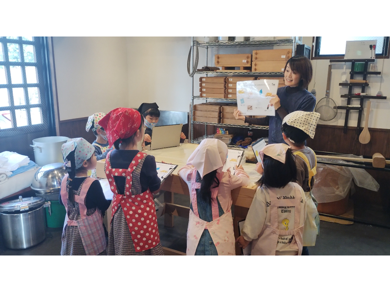 親子DE味噌仕込み〈当日持ち帰りOK〉創業400年の老舗味噌屋こだわりの材料で、...