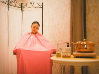 ブルガリアンローズの蒸気を浴びながら、極上のリラックス。