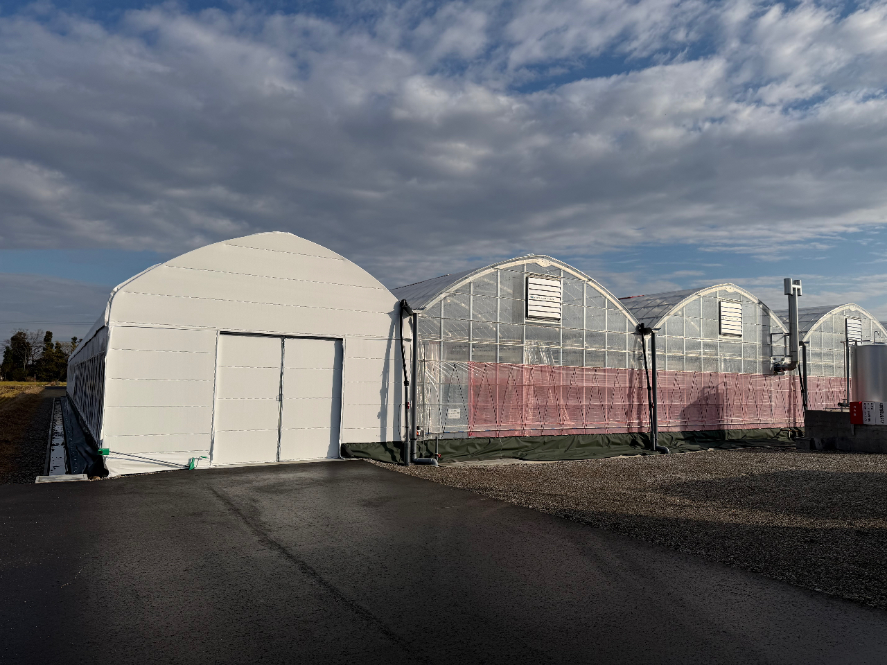 �_OPNE�܂łɊŔ��̖ڈ󂪐ݒu����܂��^