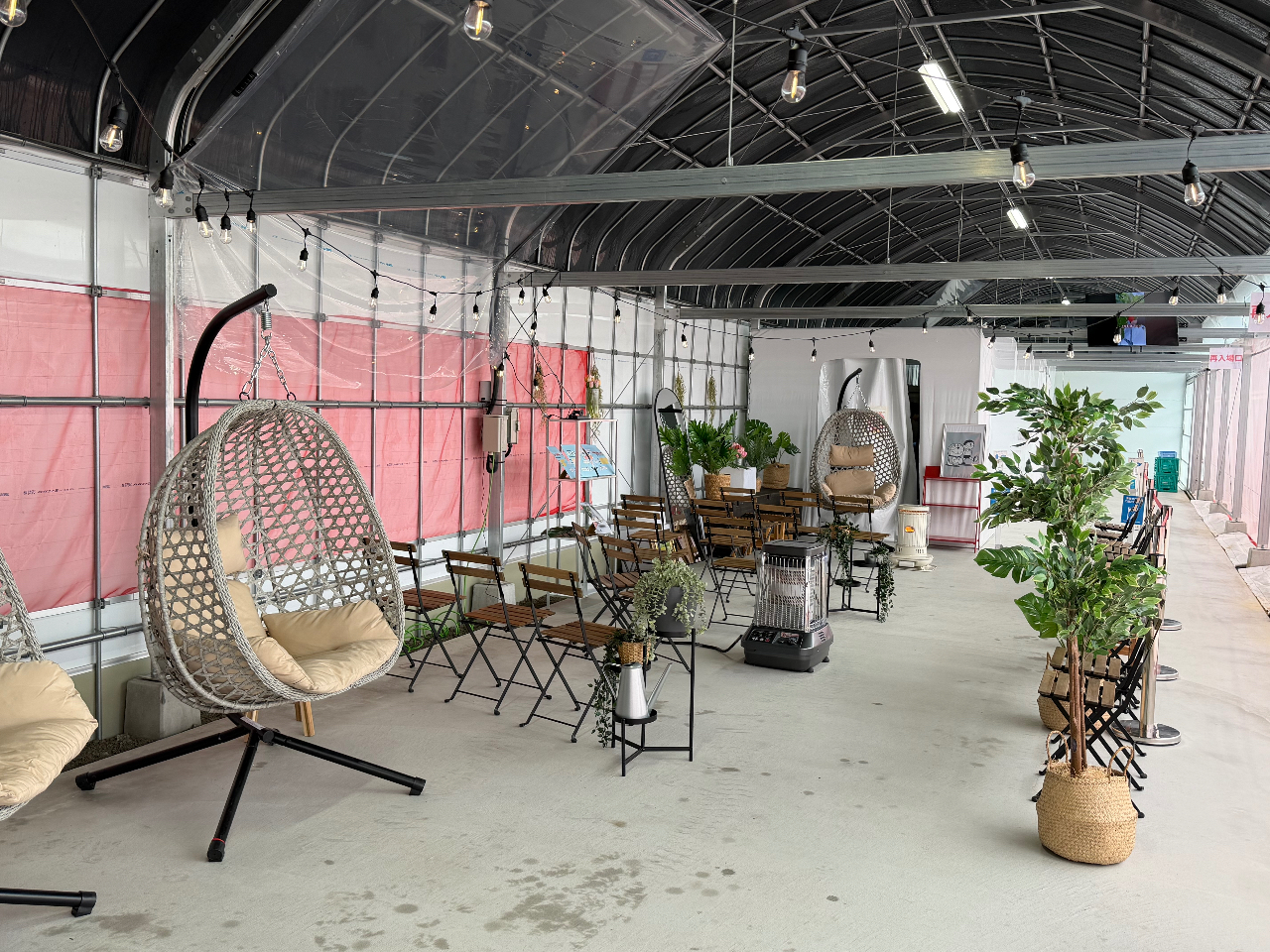 �_�L�X�����ҍ����ł��������܂ł̎��Ԃ�҂Ă܂��^