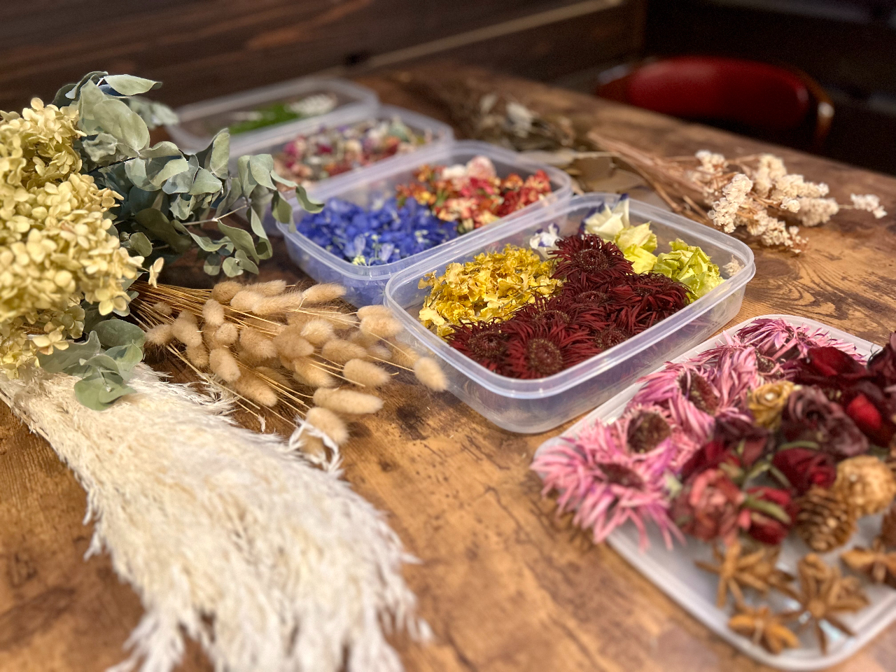 ���R�~�Ől�C�̒���{�^�j�J���L�����h�����[�N�V���b�v