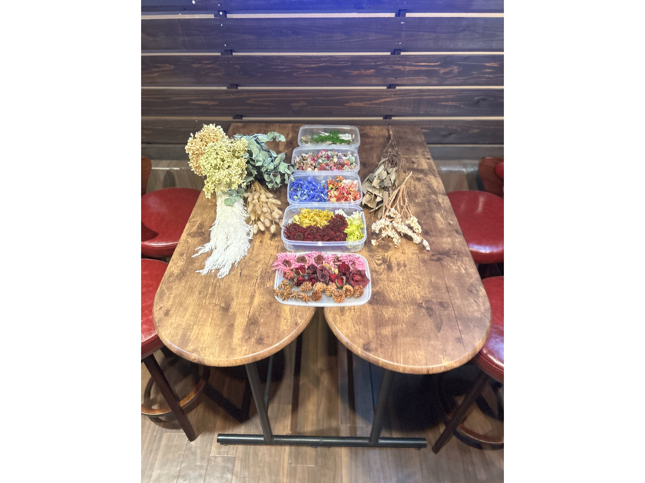 ���ԂƃL�����h���̐F�����D���Ɍ��߂Ă��������܂�